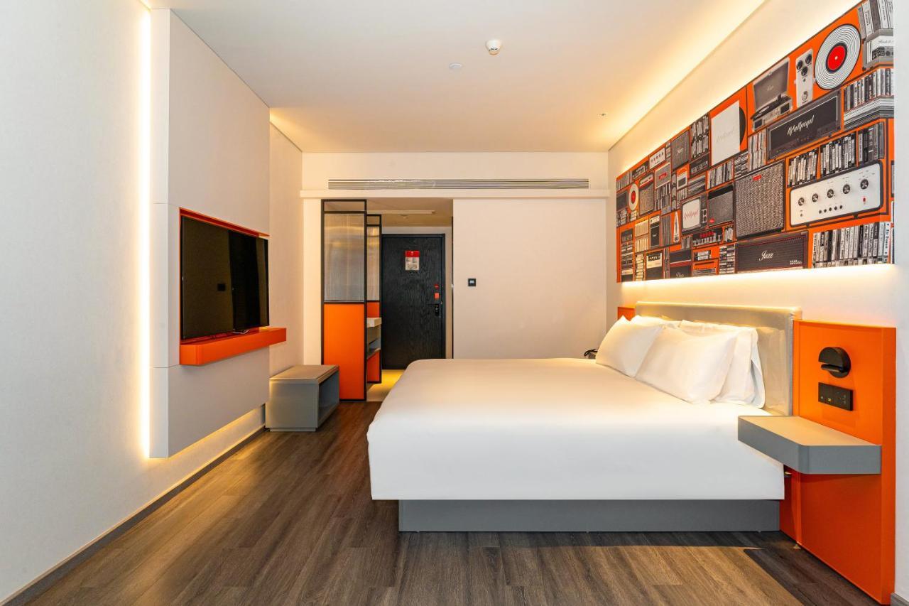 Ibis Styles Hotel - 260M From Guangji Street Subway Station 시안 외부 사진