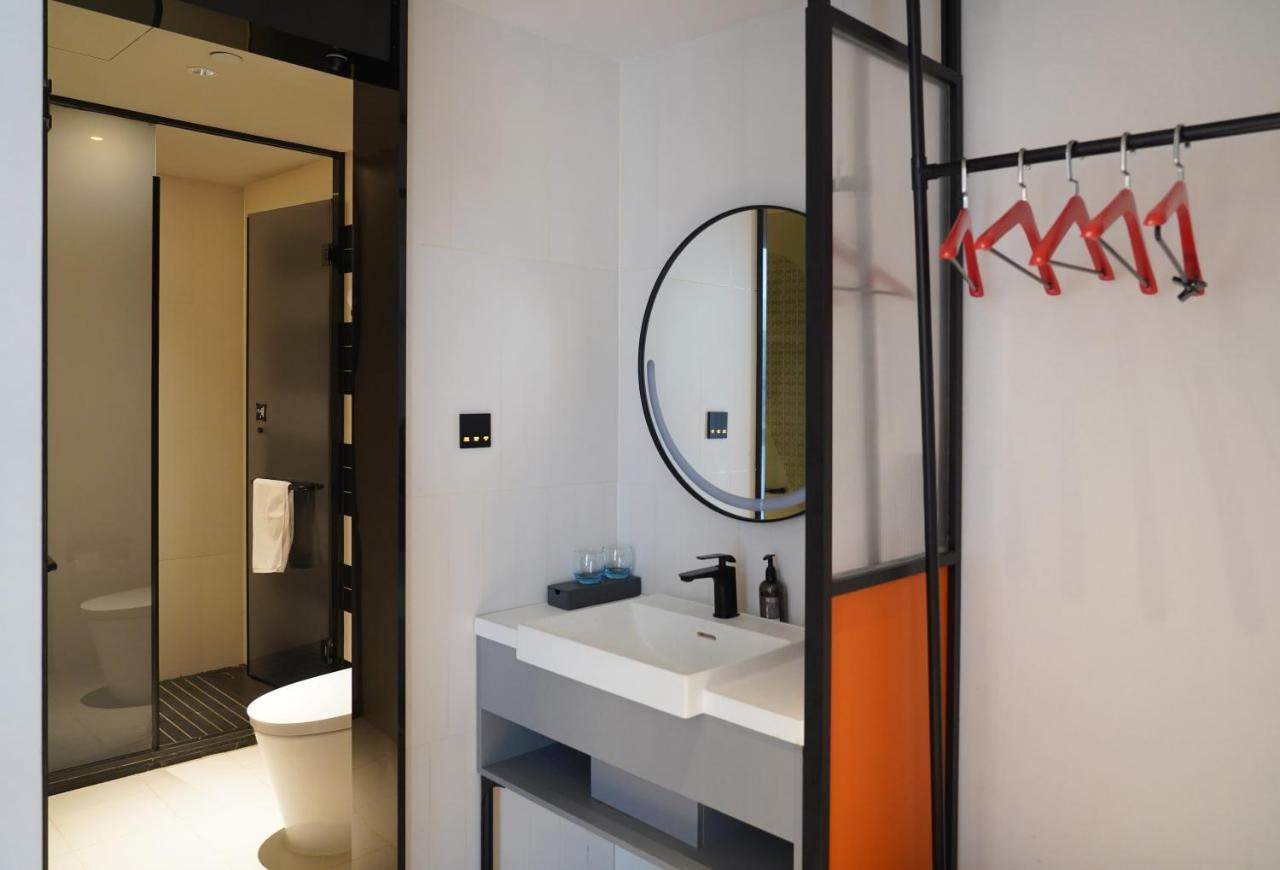 Ibis Styles Hotel - 260M From Guangji Street Subway Station 시안 외부 사진